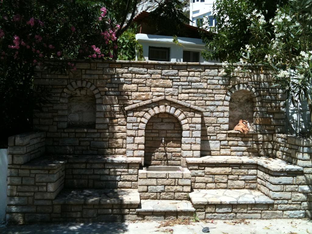 Lydia Mare Agios Kirykos Exterior foto