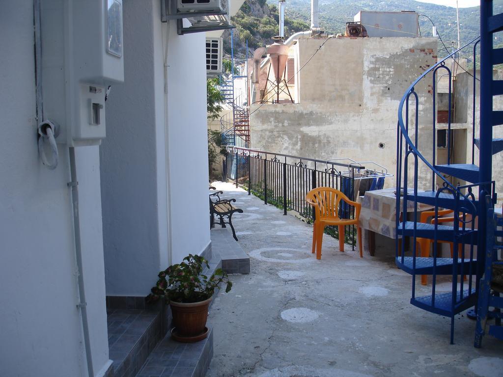 Lydia Mare Agios Kirykos Exterior foto